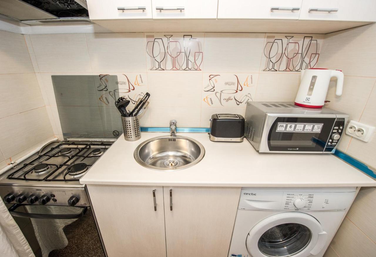 Universitate 1 Apartment Bukares Bagian luar foto